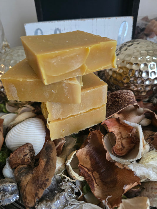Carrot Juice, Shea Butter & Sea moss Soap