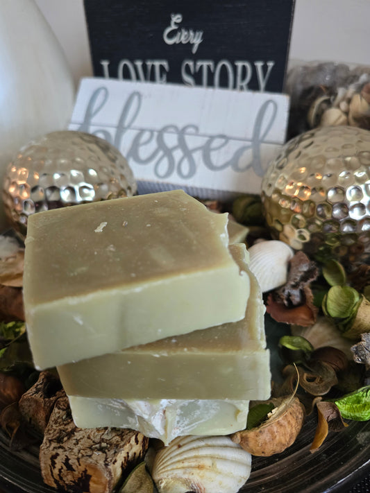 Green French Clay, Moringa Powder & Shea Butter Soap